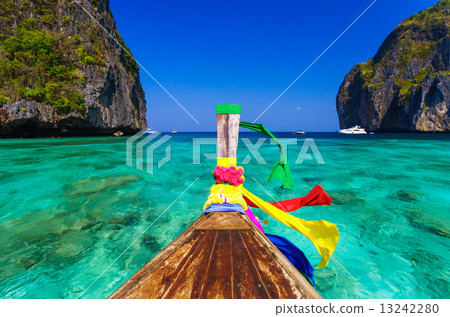 Traditional longtail boat in Maya bay on Koh Phi Phi Leh Island, 13242280