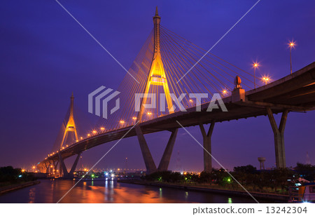 Bhumibol Mega Bridge (Industrial Ring Mega Bridge at night, Bang Bhumibol Mega Bridge (Industrial Ring Mega Bridge at night, Bang 13242304