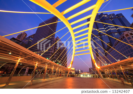 Sky bridge connection to Bangkok Rapid Transit Station, Sathon j Sky bridge connection to Bangkok Rapid Transit Station, Sathon j 13242407