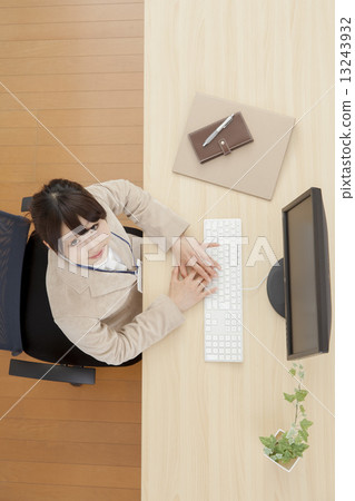 辦公室女士 辦公室女士 13243932