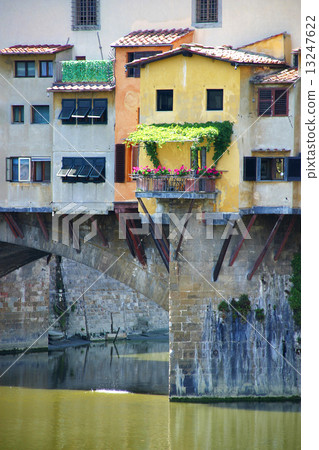 Ponte Vecchio 13247622