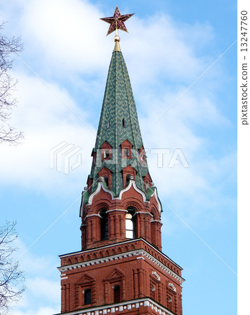 Moscow Kremlin Troitskaya Tower 2011 13247760