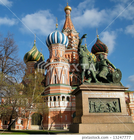 Moscow Minin and Pozharsky monument May 2011 13247777