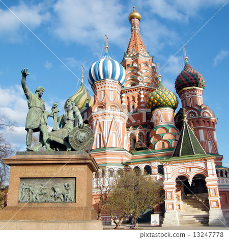 Moscow monument and Cathedral of Saint Basil the Blessed 2011 Moscow monument and Cathedral of Saint Basil the Blessed 2011 13247778