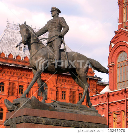 Moscow Zhukov Monument at sunset 2011 Moscow Zhukov Monument at sunset 2011 13247978