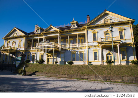 Former Hakodate City Public Hall 13248588