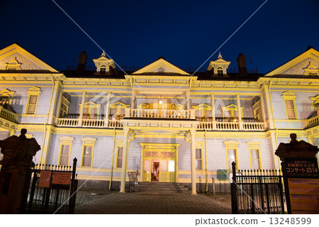 Former Hakodate City Public Hall 13248599