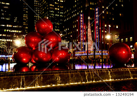 Christmas in New York Christmas in New York 13249194