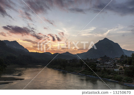 Sunset of Namu river of Laos non-cow 13250670