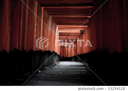 Senbon Torii 13254128