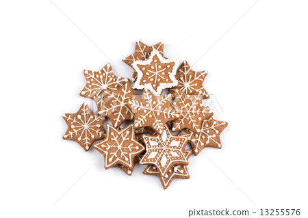 Star shape christmas gingerbread cookies 13255576