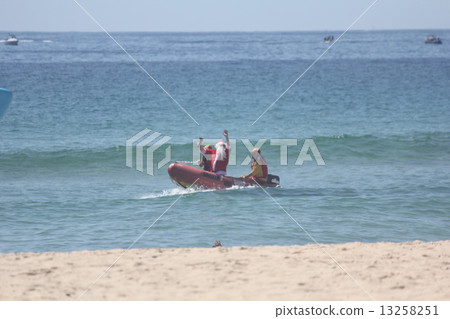 Santa appears 13258251