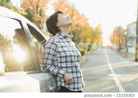 Senior mountaineering Senior mountaineering 13258303