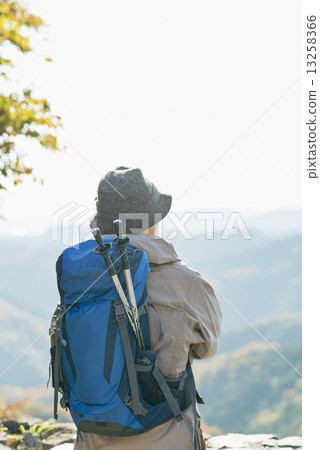 Senior mountaineering 13258366