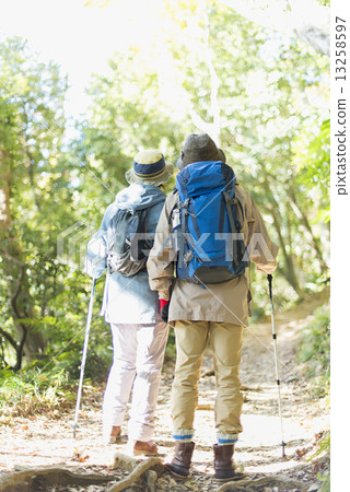 Senior mountaineering 13258597