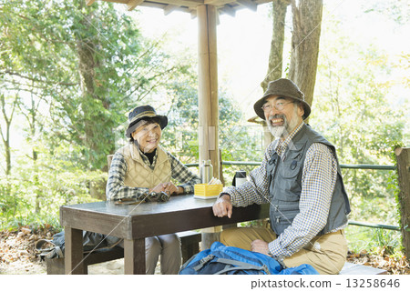 Senior mountaineering 13258646