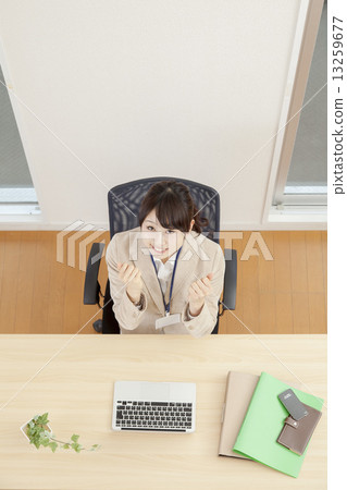 Office ladies 13259677