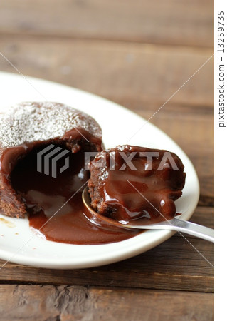 Melty chocolate fondant 13259735