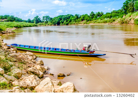 Boat moored 13260402