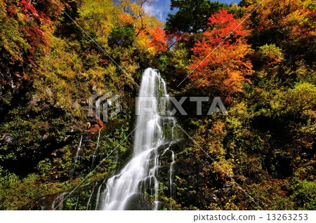 秋天的瀑布 13263253