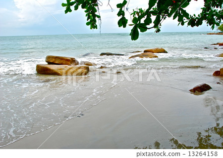 Sea right under the equator (Bintan Island / Indonesia) Sea right under the equator (Bintan Island / Indonesia) 13264158