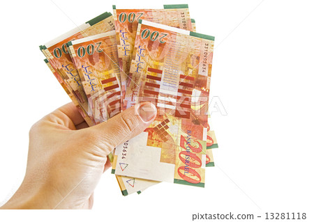 Two hundred shekel bank notes . 13281118