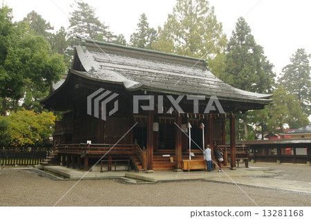 Uesugi Shrine Worship Hall 13281168