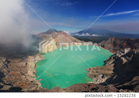 Ijen 13282238