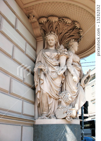Marble group, an allegory of fertility, art and navigation. St. Petersburg, the palace Cantemir Marble group, an allegory of fertility, art and navigation. St. Petersburg, the palace Cantemir 13282832