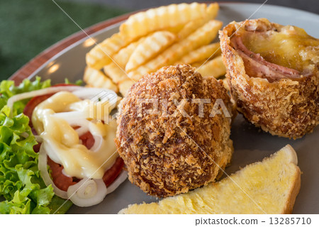 delicious Pork Meatballs Stuffed with Cheese delicious Pork Meatballs Stuffed with Cheese 13285710