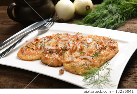 Potato pancakes 13286041