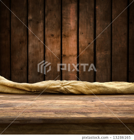 empty table empty table 13286165