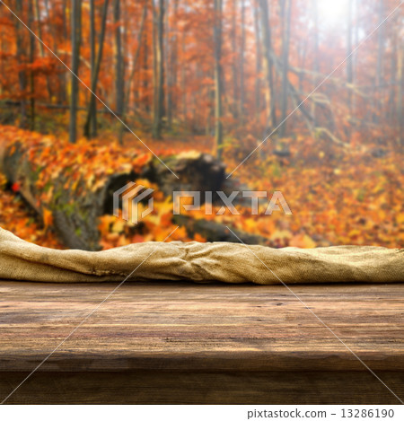 empty table empty table 13286190
