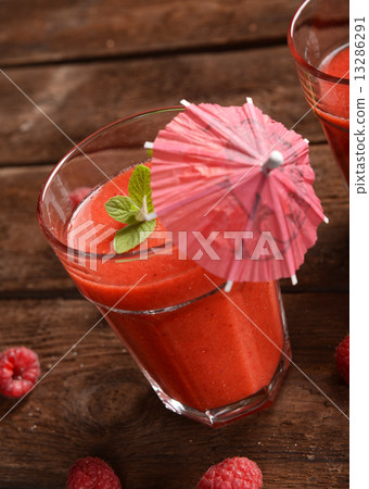 cocktails cocktails 13286291