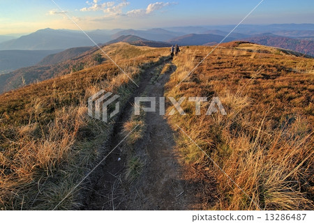 autumn mountains 13286487