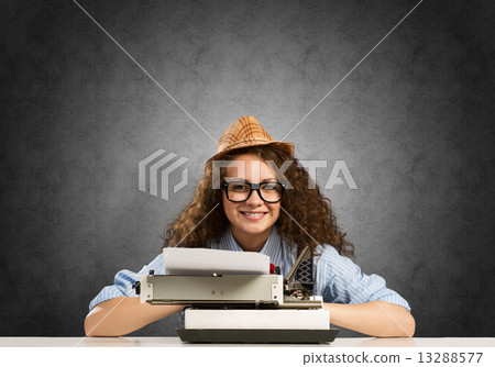 Girl writer 13288577