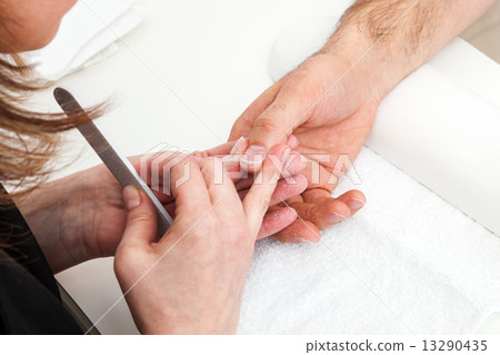 Manicure in manicure room 13290435