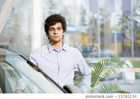 Car buying 13292134
