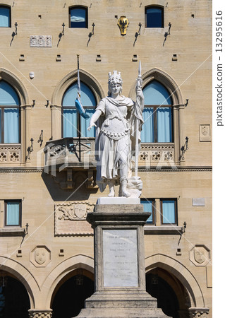 Statue of Liberty near the Palazzo Pubblicco in San Marino. The 13295616