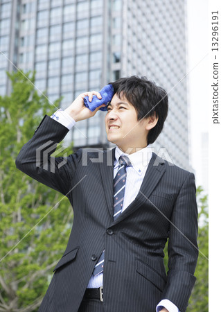 Businessman         13296191