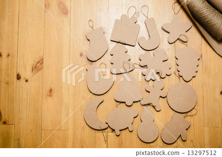 Cardboard toys for the Christmas tree or garland. New year decorations. Cardboard toys for the Christmas tree or garland. New year decorations. 13297512