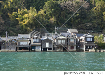 在Ine的Funaya 13298539