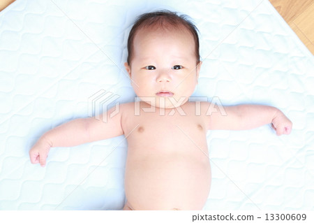 Baby baby naked 13300609