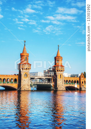 Oberbaum bridge in Berlin Oberbaum bridge in Berlin 13301992