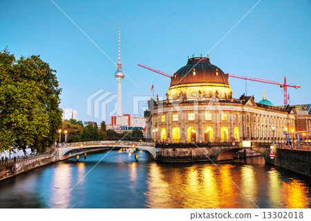 Berlin cityscape early in the evening Berlin cityscape early in the evening 13302018
