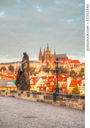 Overview of old Prague from Charles bridge side 13302340