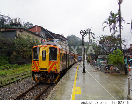 Taiwan's Hirie Straight Line 13302856