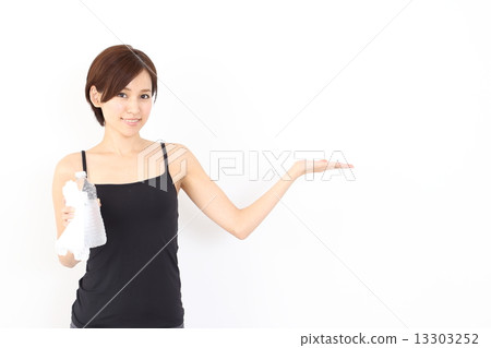 Recommended young women 13303252
