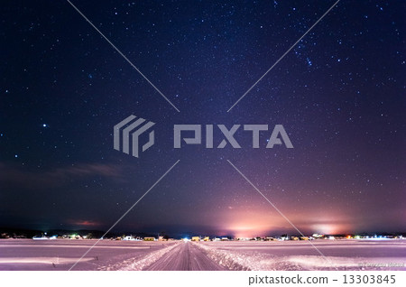 Night sky in winter 13303845
