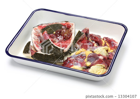 The slices of the turf 13304107